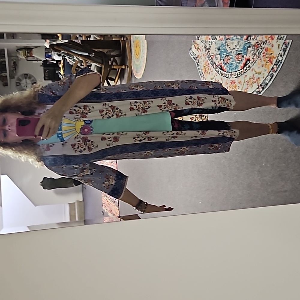 Size lg kimono - Picture 5 of 8